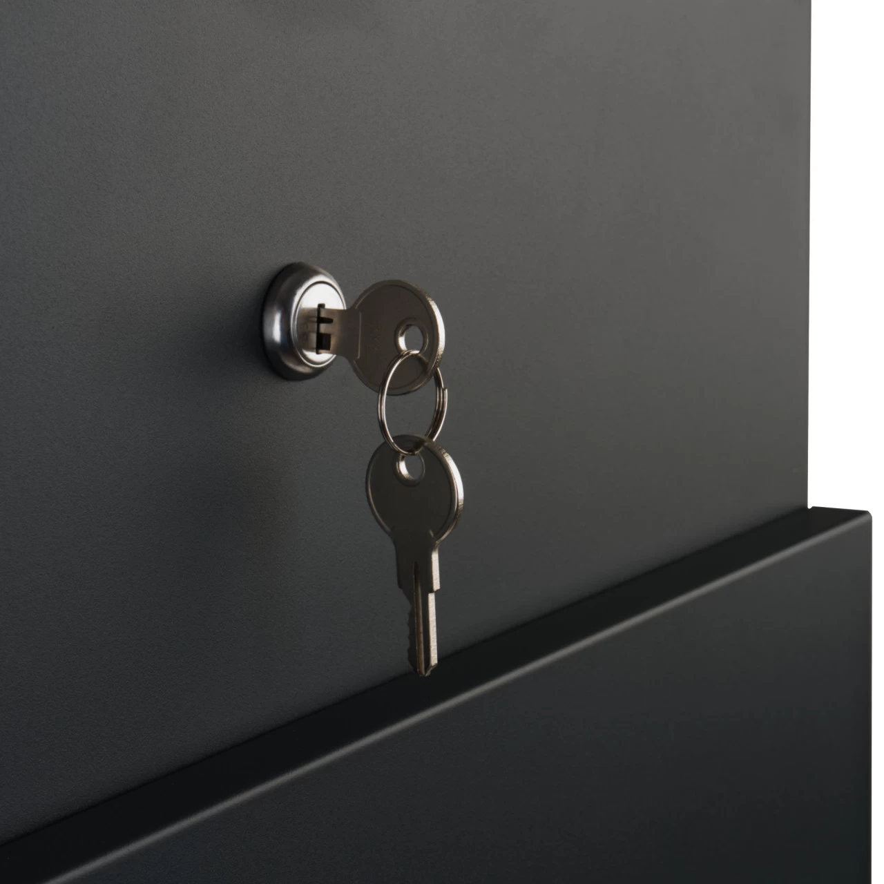 Zelsius Briefkasten-Set Mit Briefkasten Jordan Und Briefkastenständer, RAL 7016, Mit Rückholsperre 8 Zelsius Briefkasten-Set Mit Briefkasten Jordan Und Briefkastenständer, RAL 7016, Mit Rückholsperre – Bild 6