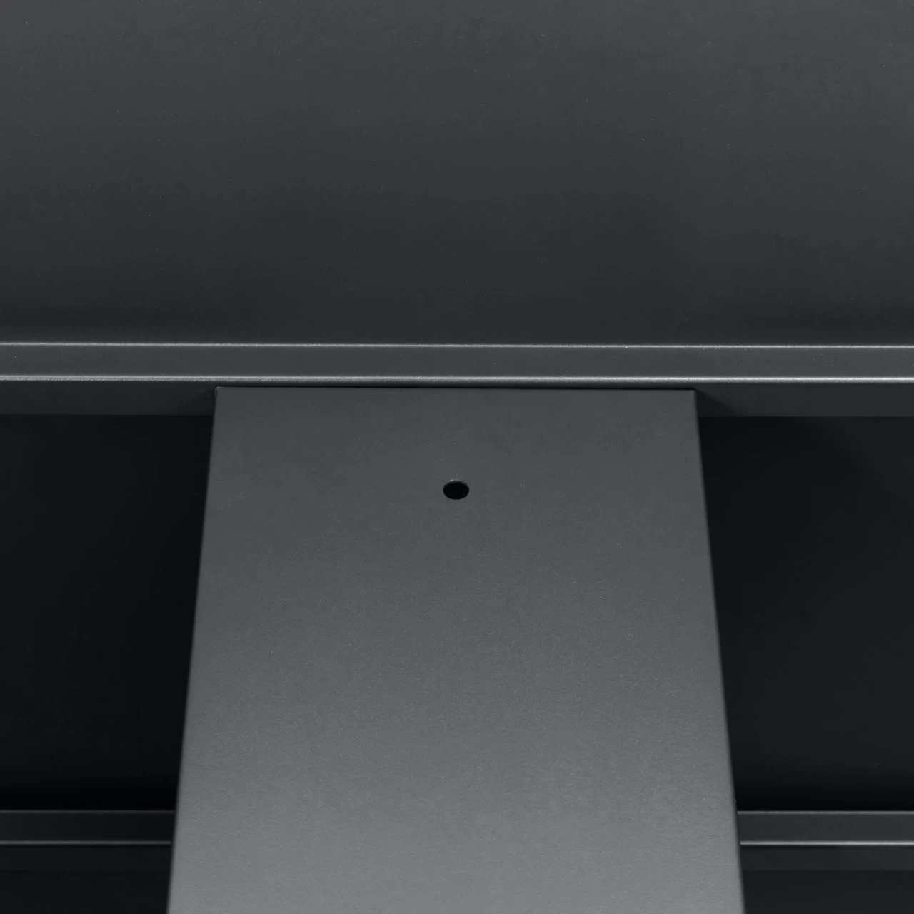 Zelsius Hochbeet Für Garten, 150 X 75 X 77 Cm, Holzoptik | Anthrazit RAL 7016 | Terrasse Oder Balkon 11 Zelsius Hochbeet Für Garten, 150 X 75 X 77 Cm, Holzoptik | Anthrazit RAL 7016 | Terrasse Oder Balkon – Bild 9