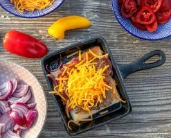 BBQ-Toro Gusseisen Raclette Pfännchen (6 Stück) | 12,5 X 18 Cm | Grillzubehör -Camping Store PAN15 raclette pfaennchen action bild2 2000px 1280x1280