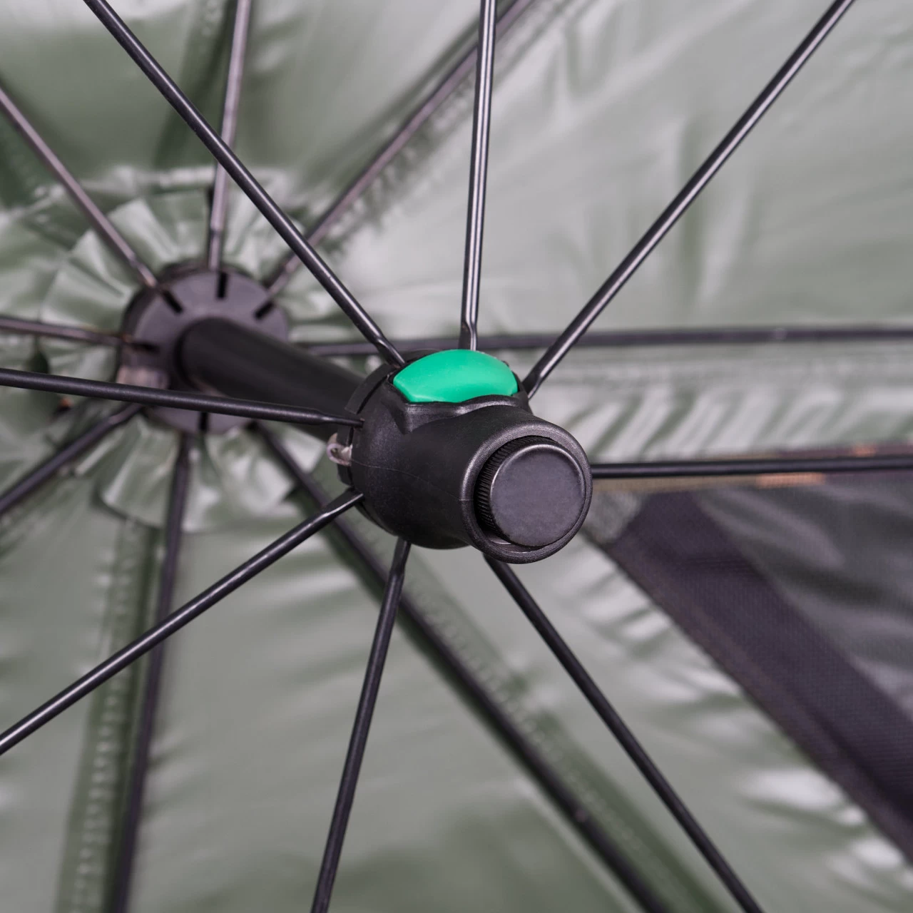 CampFeuer Karpfenzelt "Blizzard", 2,42 X 2,42 X 1,32 M | 2 Mann Zelt, Anglerzelt, Outdoorzelt, Tent 12 CampFeuer Karpfenzelt "Blizzard", 2,42 X 2,42 X 1,32 M | 2 Mann Zelt, Anglerzelt, Outdoorzelt, Tent – Bild 10