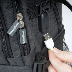 CampFeuer Laptop Rucksack 17 Zoll | Schwarz | Business Notebook Backpack Mit USB -Camping Store bag2 kuehltasche bild4 2000px 1280x1280