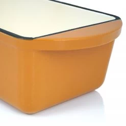 Mahlzeit Gusseisen Auflaufform Eckig 1,6 Liter | Sunny Orange | Induktionsgeeignet, Inkl. 2 Griffe -Camping Store cas02o backtopf eckig bild5 2000px 1280x1280