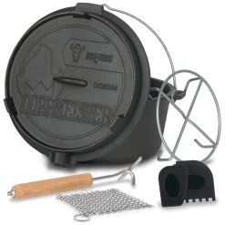 BBQ-Toro 6-teiliges Dutch Oven Set "Dopfmeister" Mit Deckelheber, Ringreiniger, Untersetzer, Schaber