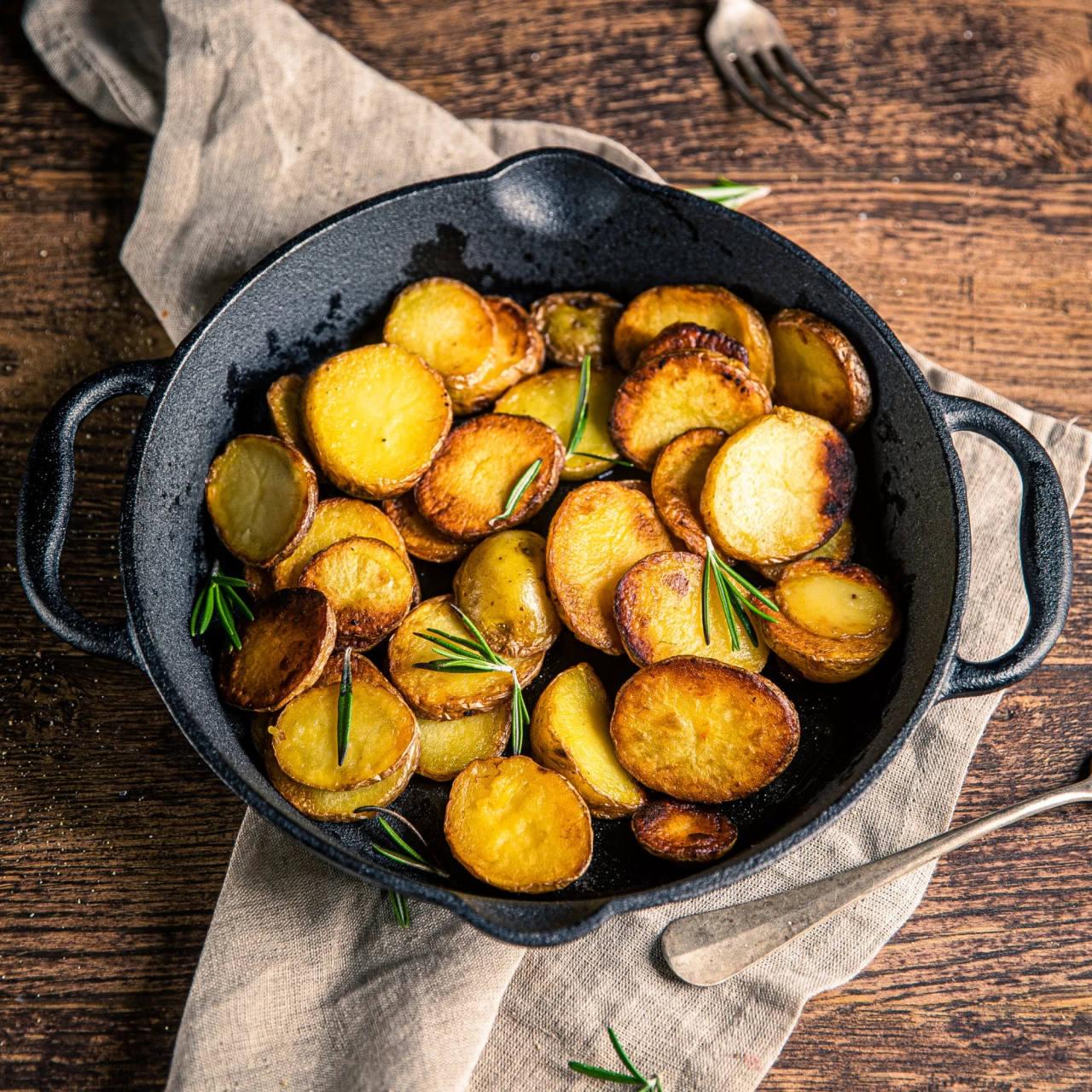 BBQ-Toro 19-teiliges Dutch Oven Set In Holzkiste | Mit Dutch Oven Feuertopf Und Mehr | Preseasoned 5 BBQ-Toro 19-teiliges Dutch Oven Set In Holzkiste | Mit Dutch Oven Feuertopf Und Mehr | Preseasoned – Bild 3