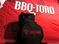 BBQ-Toro Tragetasche Für 4,5 QT Dutch Oven | Aufbewahrungstasche | Schwarz -Camping Store dobag transporttasche bild1 in action 2000px 1280x1280