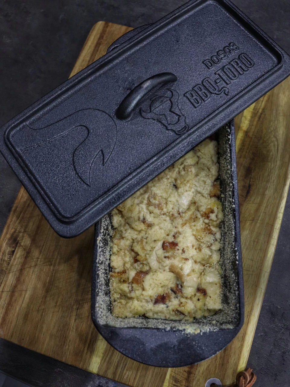 BBQ-Toro Dutch Oven Backtopf | 3,0 Liter | Gusseisen Kochtopf, Gusstopf 4 BBQ-Toro Dutch Oven Backtopf | 3,0 Liter | Gusseisen Kochtopf, Gusstopf – Bild 2