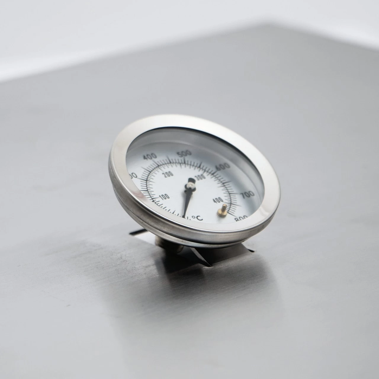 BBQ-Toro Edelstahl Pizzaaufsatz Set Für Gasgrill, Pizzastein, Schaufel 11 BBQ-Toro Edelstahl Pizzaaufsatz Set Für Gasgrill, Pizzastein, Schaufel – Bild 9