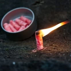 CampFeuer Grillanzünder In Wachs Getränkt Mit Edelstahldose, Feuerwolle Für Camping, Zündwolle -Camping Store fire7 feueranzuender actionbild2 2000px 1280x1280