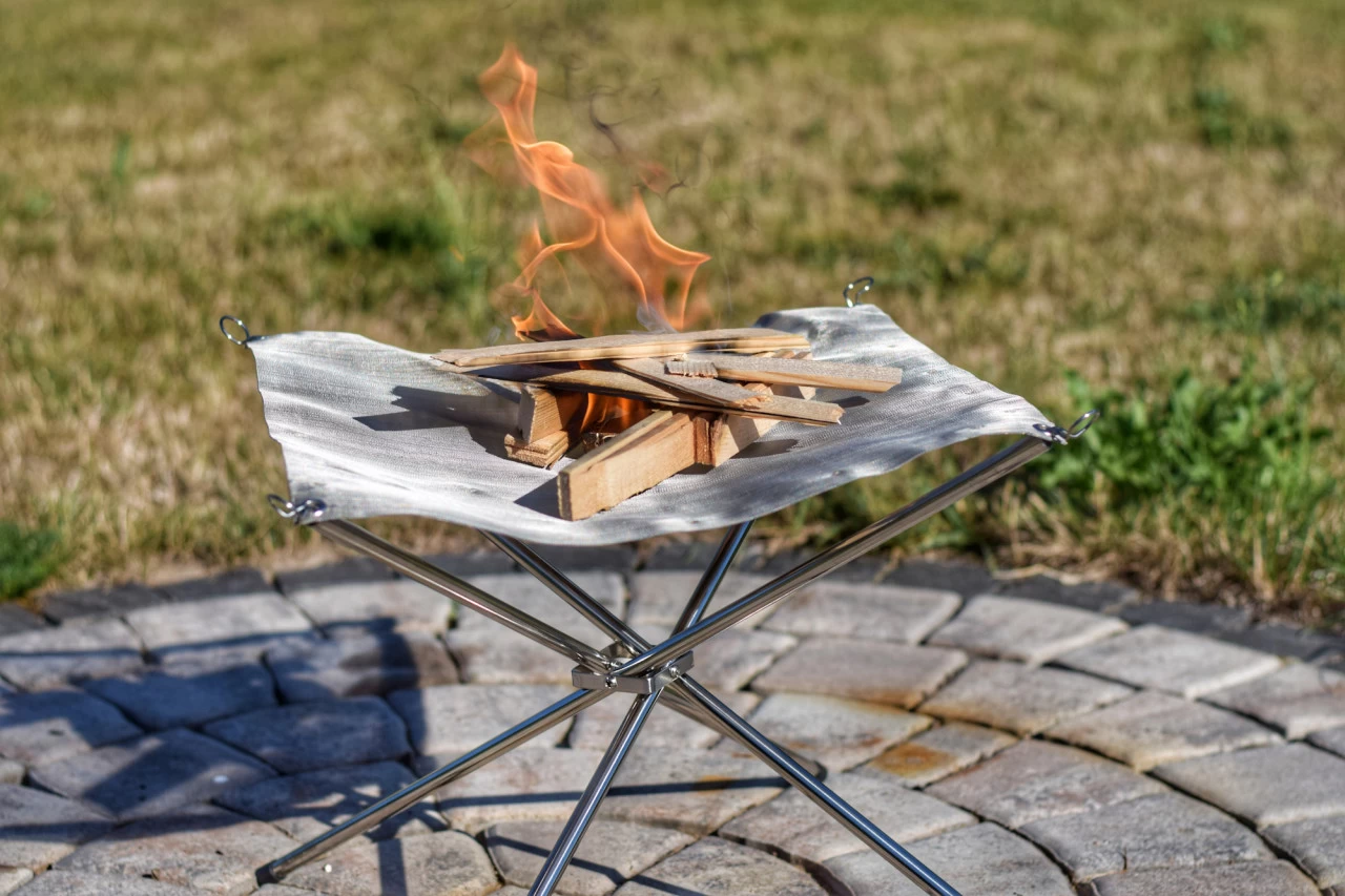 CampFeuer Feuerstahl Set Mit Feuerstahl Mit Feuerstarter Und Mobiler Feuerstelle 5 CampFeuer Feuerstahl Set Mit Feuerstahl Mit Feuerstarter Und Mobiler Feuerstelle – Bild 3