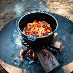 BBQ-Toro Gusseisen Grillrost Ø 30 Cm Mit 3 Beinen | Rundes + Eingebranntes Grillgitter | Zubehör -Camping Store gpr5 grillrost beine actionbild3 2000px 1280x1280