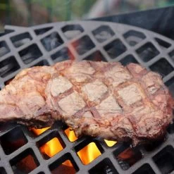 BBQ-Toro Gusseisen Grillrost Ø 30 Cm | Passend Für Weber Gourmet BBQ 7 BBQ-Toro Gusseisen Grillrost Ø 30 Cm | Passend Für Weber Gourmet BBQ -Camping Store guro1 gussrost actionbild 2000px 1280x1280