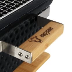 BBQ-Toro Keramik Holzkohletischgrill Mit Holzunterlage | Schwarz | Outdoor Hibachi Grill Für Camping -Camping Store ktg3s keramiktischgrill bild3 2000px 1280x1280