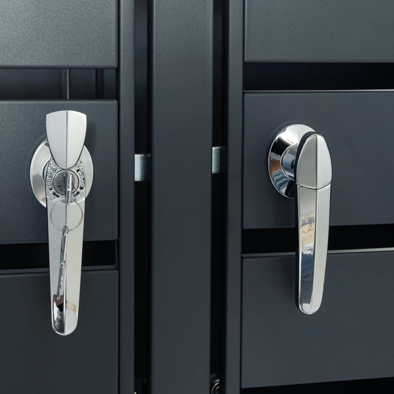 Zelsius Mülltonnenbox-Set Für Drei Mülltonnen, Anthrazit RAL 7016, Inkl. Erweiterungsmöglichkeit 12 Zelsius Mülltonnenbox-Set Für Drei Mülltonnen, Anthrazit RAL 7016, Inkl. Erweiterungsmöglichkeit – Bild 10