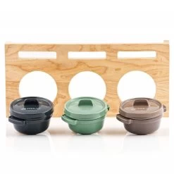 Mahlzeit Mini Cocotte Set Mit Holzständer | 3 X 250 Ml | Gusseisen Emailliert -Camping Store pan20e bild31 2000px 1280x1280