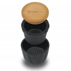 Mahlzeit Gusseisen Pfeffermühle Peppermill, Ø 7,5 X (H) 8 Cm, Mit Bambusdeckel -Camping Store pm1 gusseisen pfeffermuehle bild3 2000px 1280x1280