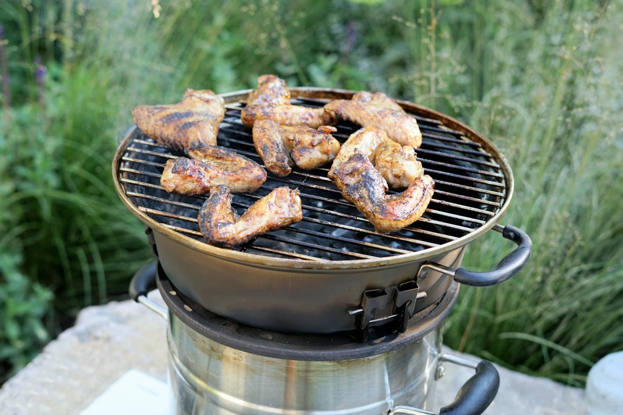 BBQ-Toro Grillaufsatz Set Für Raketenofen, Mit Grillrost, Grillplatte 4 BBQ-Toro Grillaufsatz Set Für Raketenofen, Mit Grillrost, Grillplatte – Bild 2